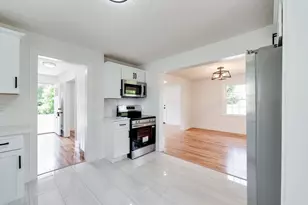 1386 Piper Rd, West Springfield, MA 01089 - Photo 9