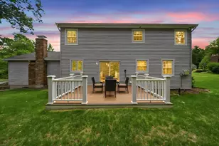 9 Sparhawk Dr, Burlington, MA 01803 - Photo 11
