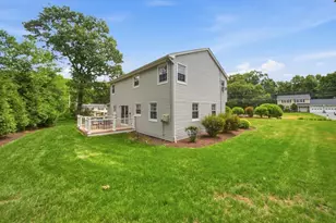 9 Sparhawk Dr, Burlington, MA 01803 - Photo 7