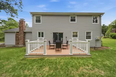 9 Sparhawk Dr, Burlington, MA 01803 - Photo 9