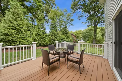 9 Sparhawk Dr, Burlington, MA 01803 - Photo 11