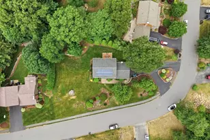 9 Sparhawk Dr, Burlington, MA 01803 - Photo 5