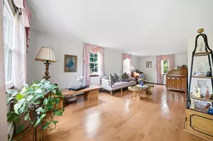 9 Sparhawk Dr, Burlington, MA 01803 - Photo 13