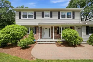 9 Sparhawk Dr, Burlington, MA 01803 - Photo 1