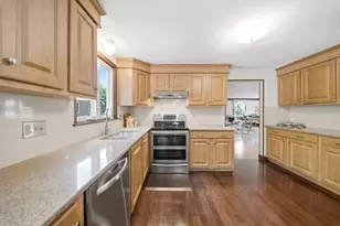 9 Sparhawk Dr, Burlington, MA 01803 - Photo 21