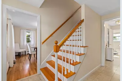 17 Duggan Ln, Milton, MA 02186 - Photo 9
