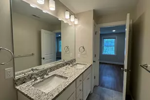 165 Cambridge Rd, Woburn, MA 01801 - Photo 23