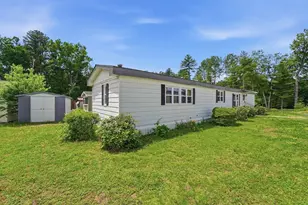 21 4th Ave, Westfield, MA 01085 - Photo 3