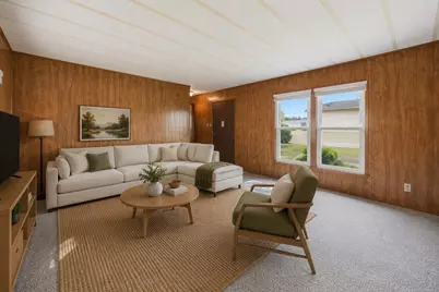 21 Fourth Ave, Westfield, MA 01085 - Photo 7