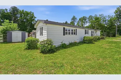 21 Fourth Ave, Westfield, MA 01085 - Photo 3