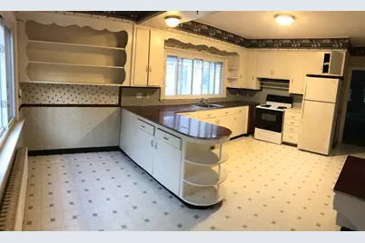194 Robbins #2, Waltham, MA 02453 - Photo 5