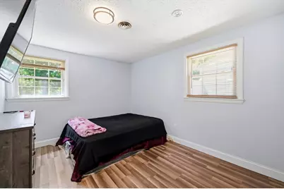 9 Woodcliff St, Springfield, MA 01109 - Photo 13