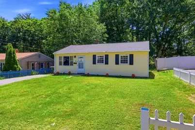 9 Woodcliff St, Springfield, MA 01109 - Photo 17