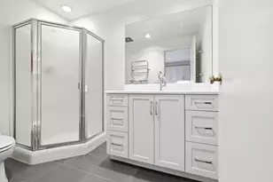 122 Marlborough St, Boston, MA 02116 - Photo 33