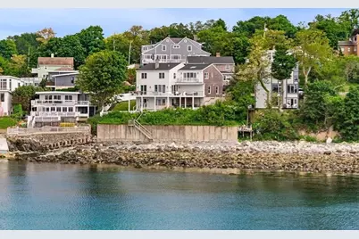 12 Lafayette Ter, Nahant, MA 01908 - Photo 5
