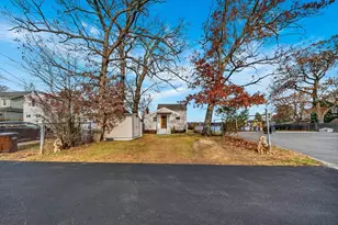 1 Bisson Ln, Merrimac, MA 01860 - Photo 5
