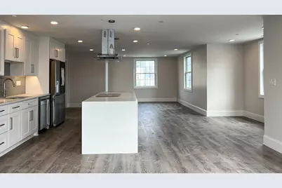 131 Cambridge St #A, Burlington, MA 01803 - Photo 3