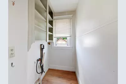 42 Ferry St, Chicopee, MA 01013 - Photo 5
