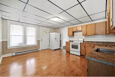 42 Ferry St, Chicopee, MA 01013 - Photo 9