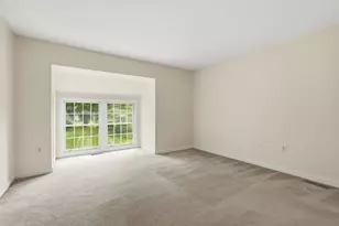 70 Amity Pl, Amherst, MA 01002 - Photo 23