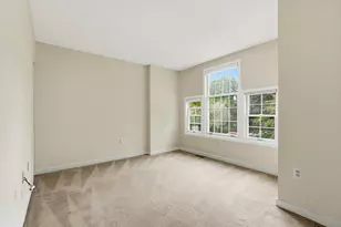 70 Amity Pl, Amherst, MA 01002 - Photo 25