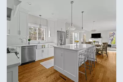 8 Leeds Way, Southborough, MA 01772 - Photo 11