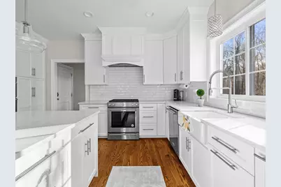 8 Leeds Way, Southborough, MA 01772 - Photo 13