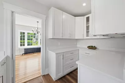 87 Malden St, Worcester, MA 01606 - Photo 9