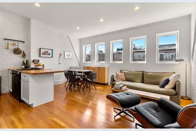 154 W Concord St #4, Boston, MA 02118 - Photo 1