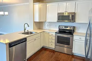978 Worcester, Wellesley, MA 02482 - Photo 3