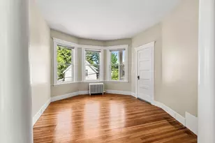18 Cliff St, Salem, MA 01970 - Photo 5