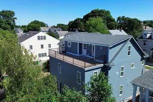 37 Cotting St, Medford, MA 02155 - Photo 5