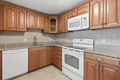 500 Northshore Rd #4C, Peabody, MA 01960 - Photo 11
