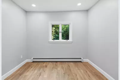 409 Crescent St, Fall River, MA 02720 - Photo 25