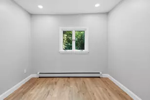409 Crescent St, Fall River, MA 02720 - Photo 25