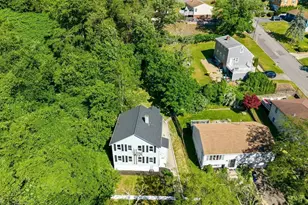 409 Crescent St, Fall River, MA 02720 - Photo 5