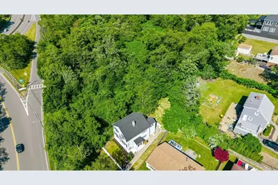 409 Crescent St, Fall River, MA 02720 - Photo 7