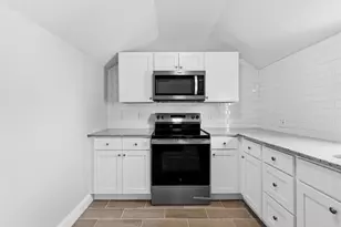 409 Crescent St, Fall River, MA 02720 - Photo 29
