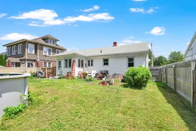 53 Ellerton St, Chicopee, MA 01020 - Photo 35