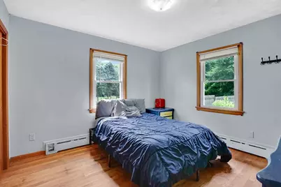 53 Ellerton St, Chicopee, MA 01020 - Photo 15