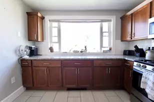 128 Lawrence St, Medford, MA 02155 - Photo 3