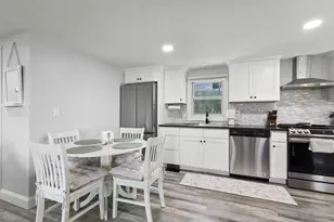 46 Sunset Blvd, Wareham, MA 02538 - Photo 7