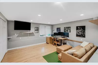 8 Middlebury Ln, Beverly, MA 01915 - Photo 35