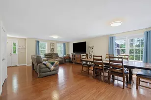 5 County St, Berkley, MA 02779 - Photo 9