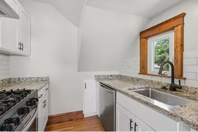 4 Drummond Avenue, Worcester, MA 01605 - Photo 9