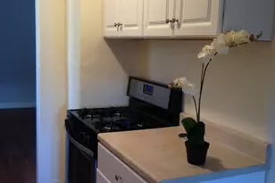 40 Washington Park, Newton, MA 02460 - Photo 5