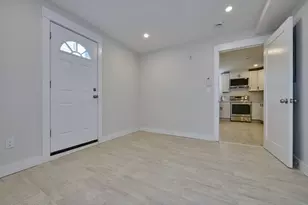 17 Macarthur St, Somerville, MA 02143 - Photo 13