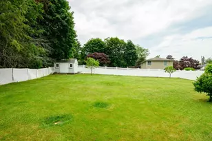 79 Hilltop St, Milton, MA 02186 - Photo 25