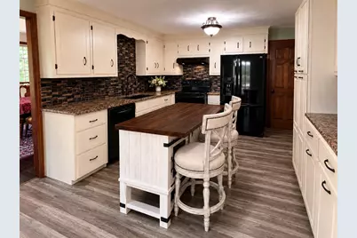 10 Garrison Heights Drive, Oxford, MA 01540 - Photo 11