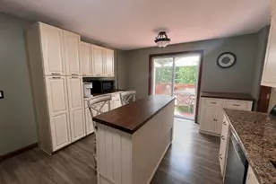 10 Garrison Heights Dr, Oxford, MA 01540 - Photo 11